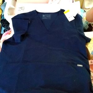 figs technical collection casma 3 pocket scrub top